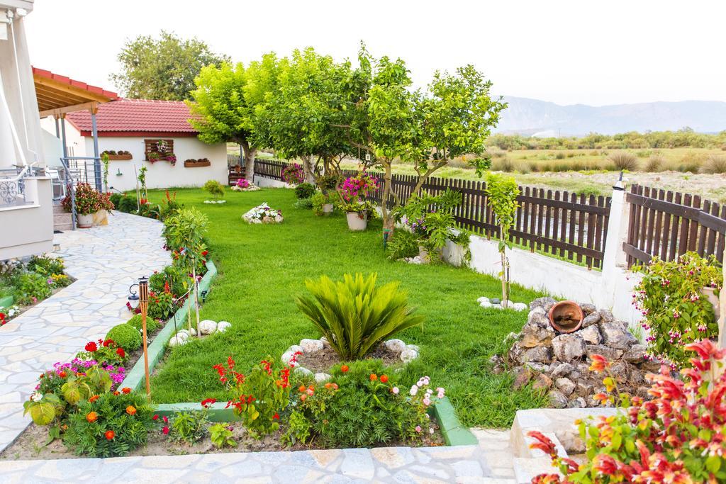 Villa Ikaros Ammoudia Exterior photo
